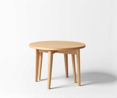 Minimalistische ronde salontafel van licht hout